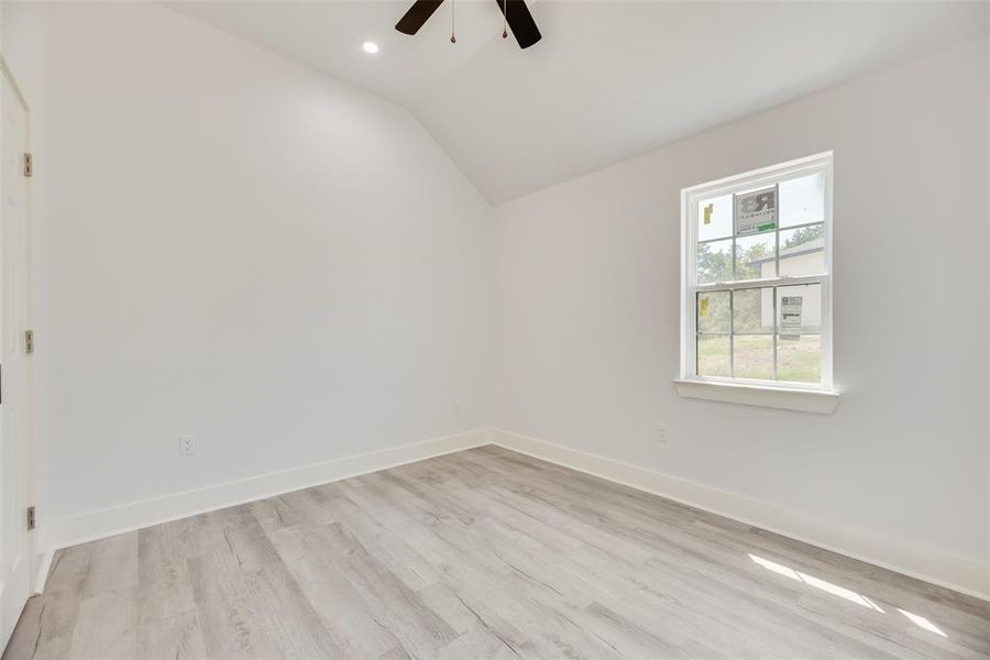 Spacious, unfurnished interior of a new home in , Dallas (Image 19).