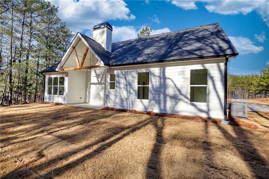 Exterior details and patio area of a home in , Mansfield (Image 4).