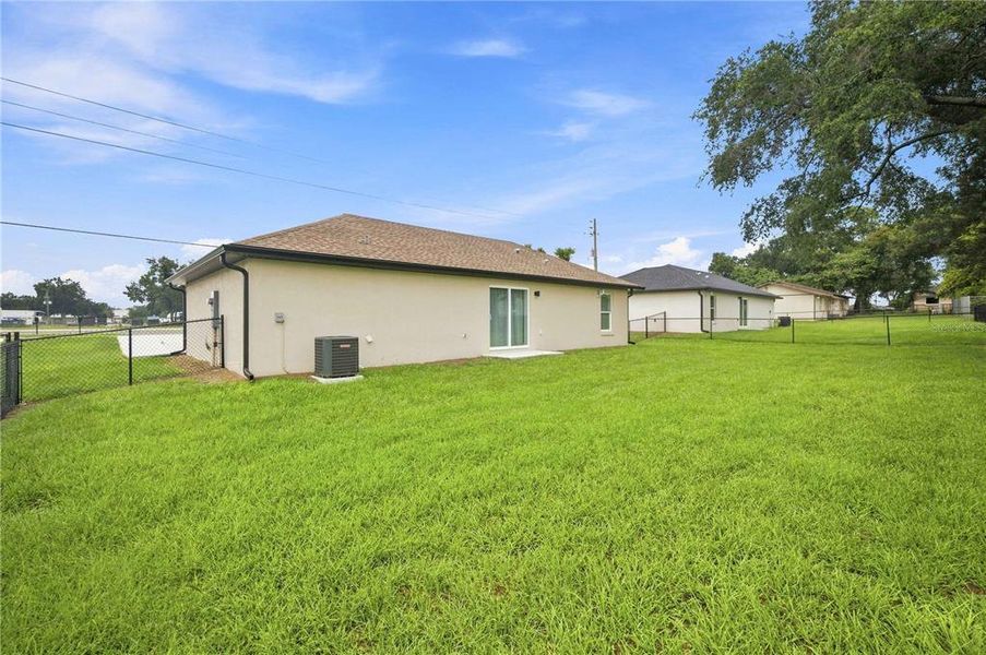 Exterior details and patio area of a home in , Ocala (Image 21).