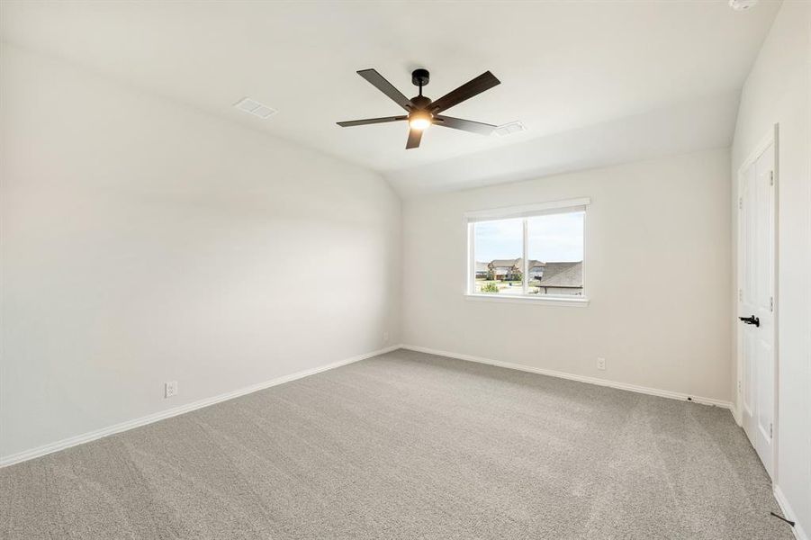 Spacious, unfurnished interior of a new home in Homestead at Daniel Farms Phase 2, DeSoto (Image 26). Spacious, unfurnished interior of a new home in Homestead at Daniel Farms Phase 2, DeSoto (Image 26).