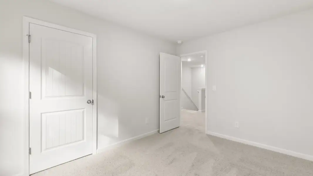 Spacious, unfurnished interior of a new home in Hughes Court, Dawsonville (Image 24).