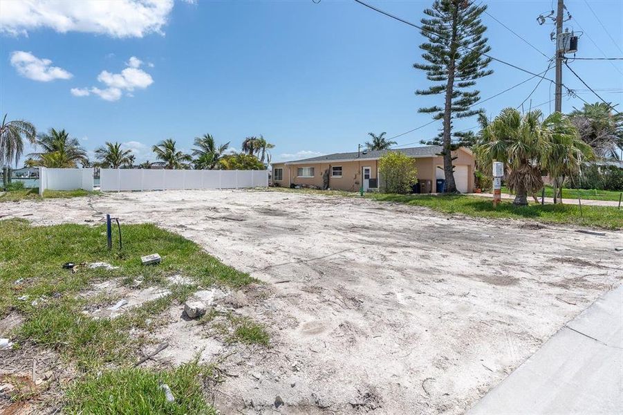 Image 22 of a home in .