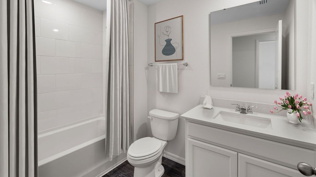 Furnished interior view inside a new home in Waterleigh, Winter Garden (Image 10). Furnished interior view inside a new home in Waterleigh, Winter Garden (Image 10).