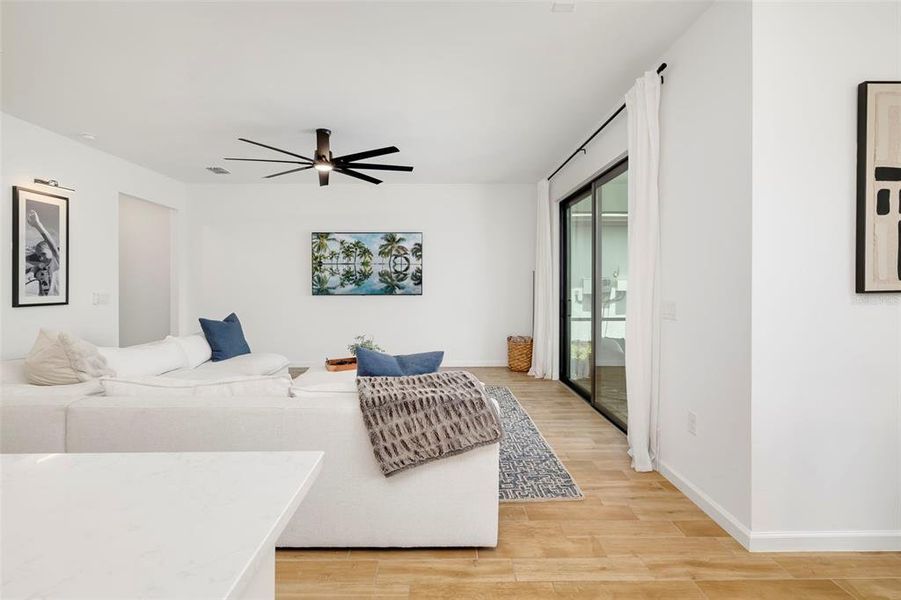 Furnished interior view inside a new home in , Bradenton (Image 44).