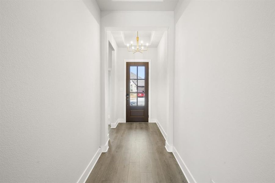 Spacious, unfurnished interior of a new home in The Retreat, Waxahachie (Image 13). Spacious, unfurnished interior of a new home in The Retreat, Waxahachie (Image 13).