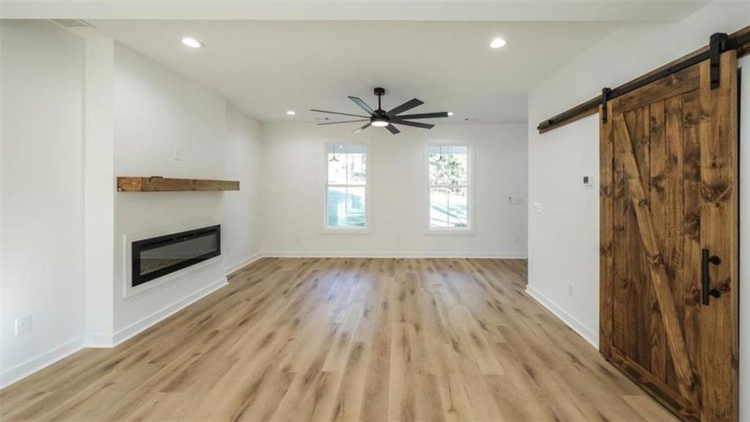 Spacious, unfurnished interior of a new home in , Lindale (Image 31).