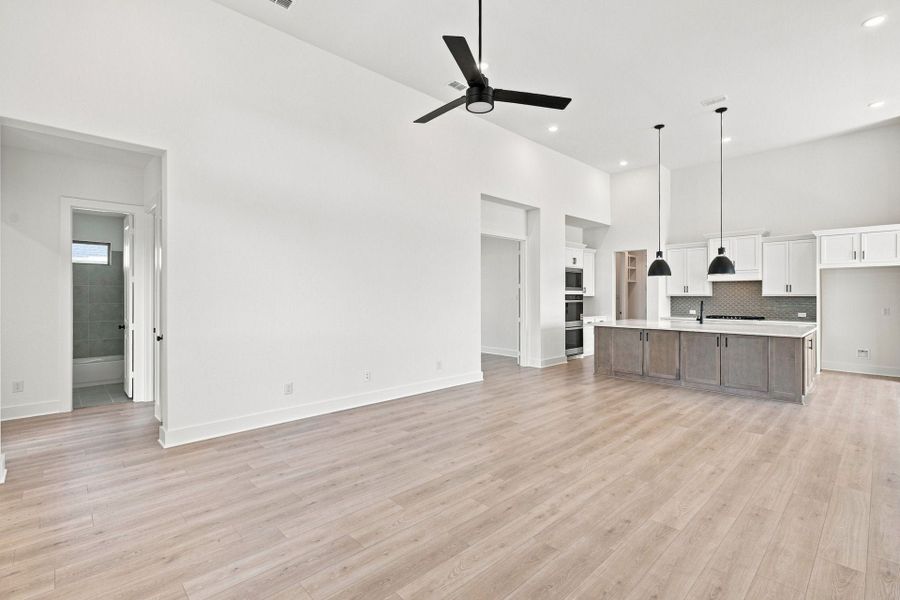 New Home in Waxahachie, TX.  - Slide 18