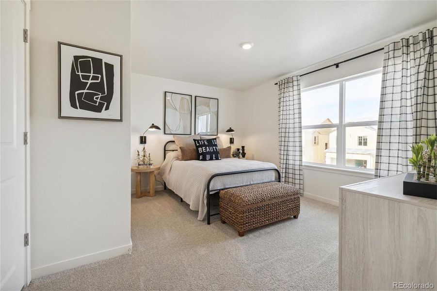 Furnished interior view inside a new home in Settlers Crossing, Commerce City (Image 16).