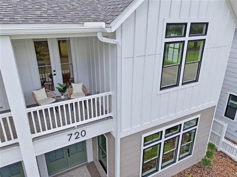 Exterior details and patio area of a home in , Newberry (Image 4).