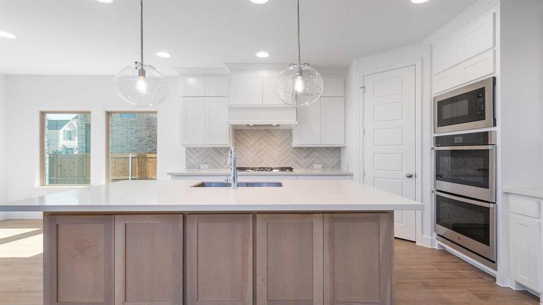 Furnished interior view inside a new home in The Parks At Wilson Creek 40', Celina (Image 4). Furnished interior view inside a new home in The Parks At Wilson Creek 40', Celina (Image 4).