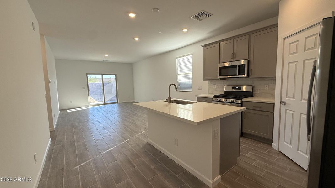 08 - Kitchen 08 - Kitchen