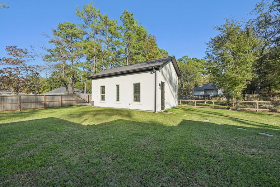 Exterior details and patio area of a home in , Magnolia (Image 26).