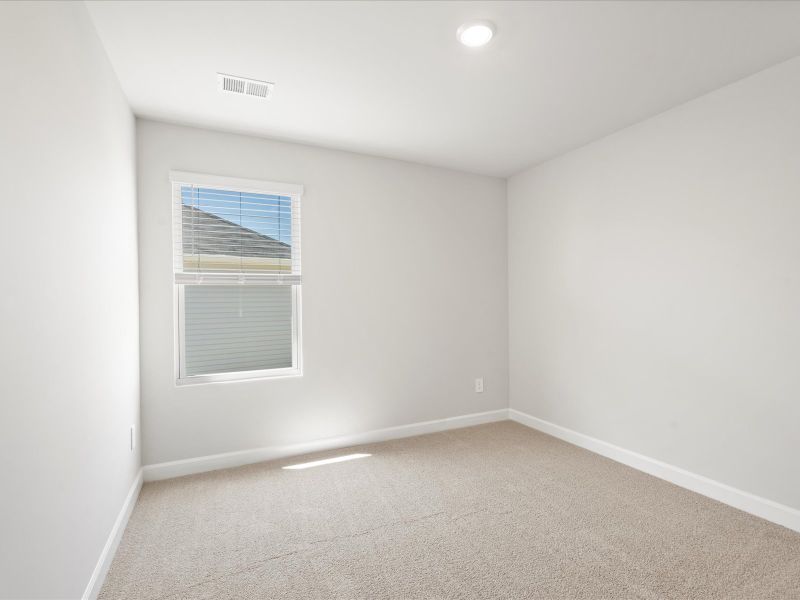 Spacious, unfurnished interior of a new home in Cedar Shoals – Heritage Collection, Piedmont (Image 12).