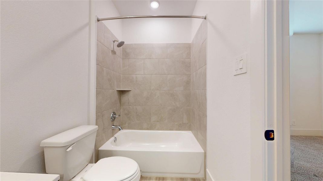 Image 12 of a home in Tavola. Image 12 of a home in Tavola.