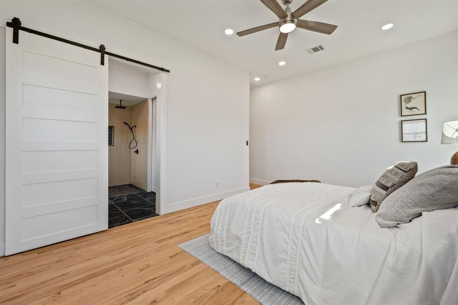 Furnished interior view inside a new home in , Desdemona (Image 10).