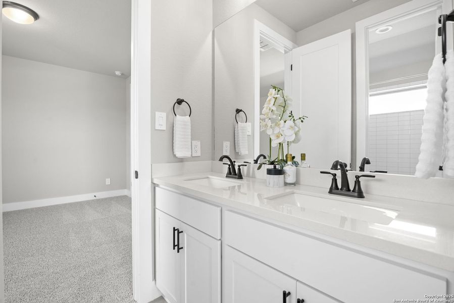 Furnished interior view inside a new home in Esperanza - 70', Boerne (Image 18).