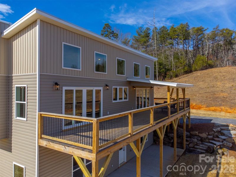 Exterior details and patio area of a home in , Tuckasegee (Image 19).