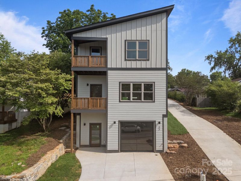 1 Car garage 1 Car garage