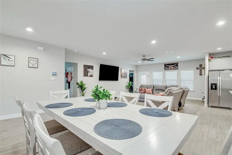 Furnished interior view inside a new home in Legado, Cleburne (Image 16). Furnished interior view inside a new home in Legado, Cleburne (Image 16).