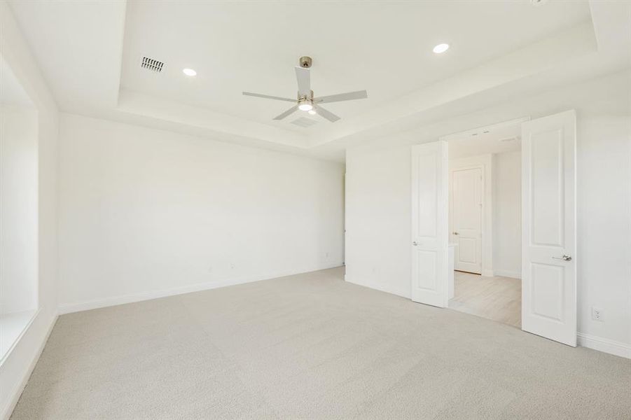 Spacious, unfurnished interior of a new home in Wildflower Ranch 60-65, Justin (Image 28). Spacious, unfurnished interior of a new home in Wildflower Ranch 60-65, Justin (Image 28).