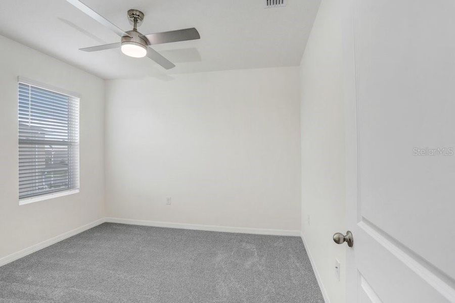 Spacious, unfurnished interior of a new home in Epperson, Wesley Chapel (Image 33).