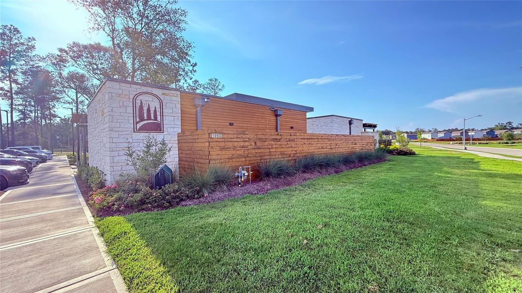 Enjoy a beautiful and modern just build Recreation Center! Enjoy a beautiful and modern just build Recreation Center!