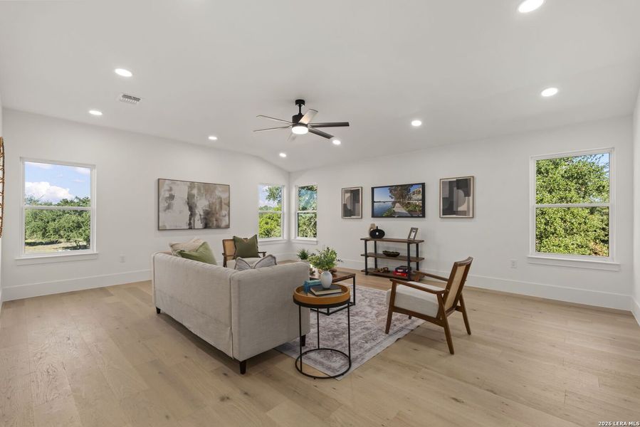 Furnished interior view inside a new home in , Bandera (Image 42).