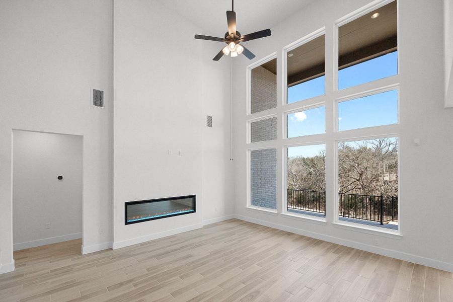 Spacious, unfurnished interior of a new home in Nolina, Georgetown (Image 27).