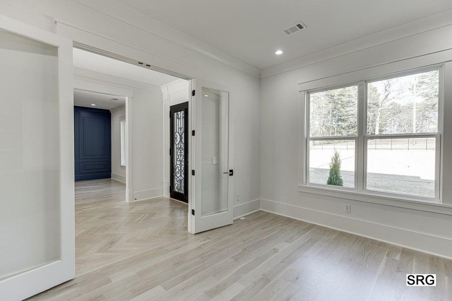 Spacious, unfurnished interior of a new home in , Lawrenceville (Image 32).