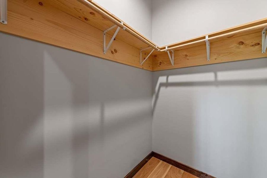 Spacious, unfurnished interior of a new home in , Blue Ridge (Image 25).