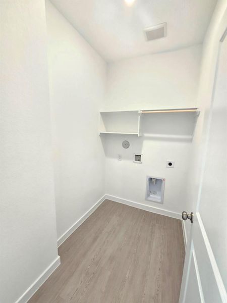 Pics are not of actual home. They are a representative of a home of the same floor plan Pics are not of actual home. They are a representative of a home of the same floor plan