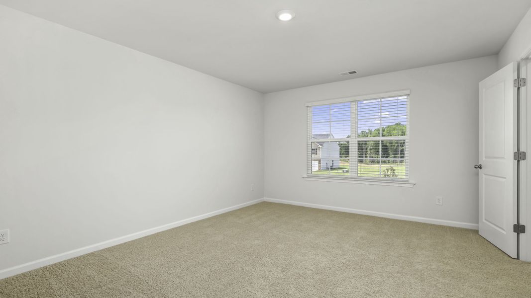 Spacious, unfurnished interior of a new home in Evergreen Landing, Lexington (Image 16). Spacious, unfurnished interior of a new home in Evergreen Landing, Lexington (Image 16).