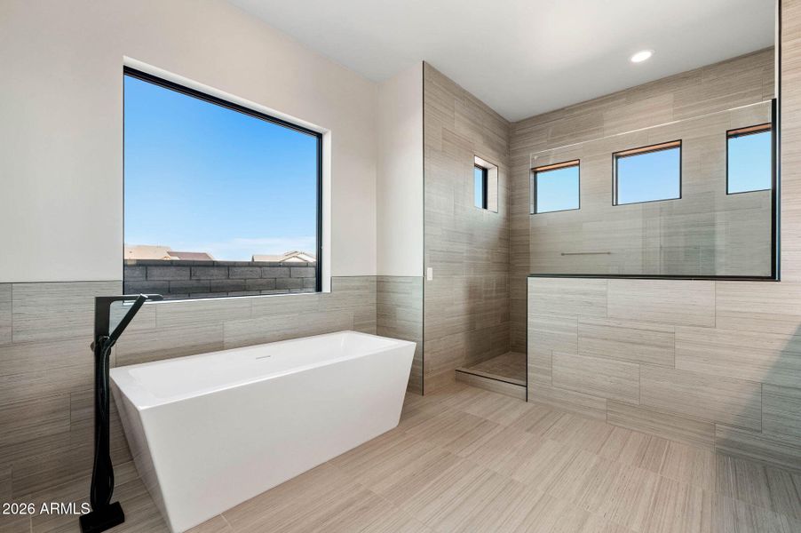 33-Primary Bathroom (1) 33-Primary Bathroom (1)