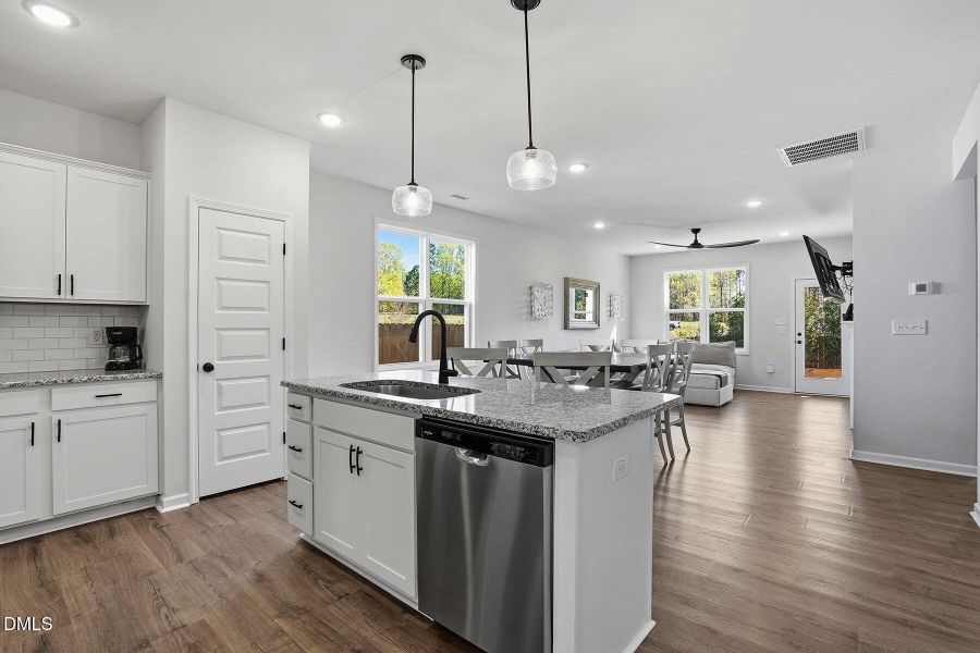 13-web-or-mls-263 Maidenhair Pl-39