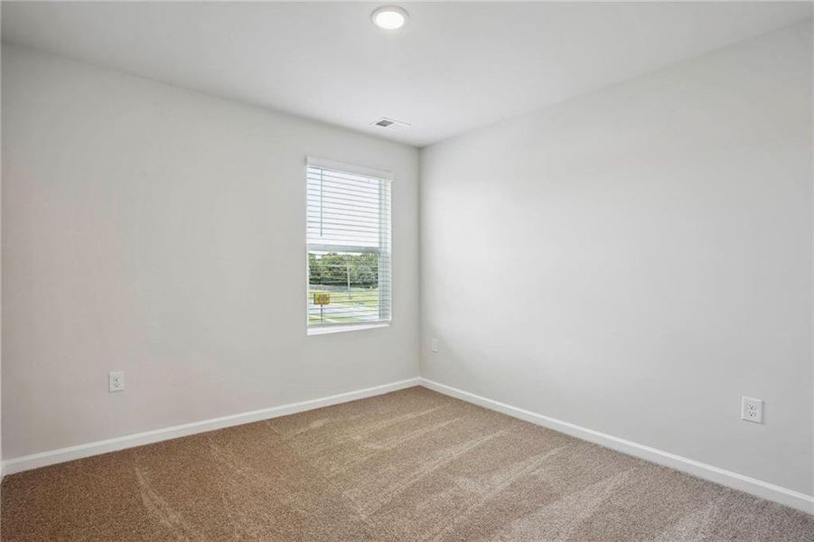 Spacious, unfurnished interior of a new home in The Enclave Townhomes, Hampton (Image 26).