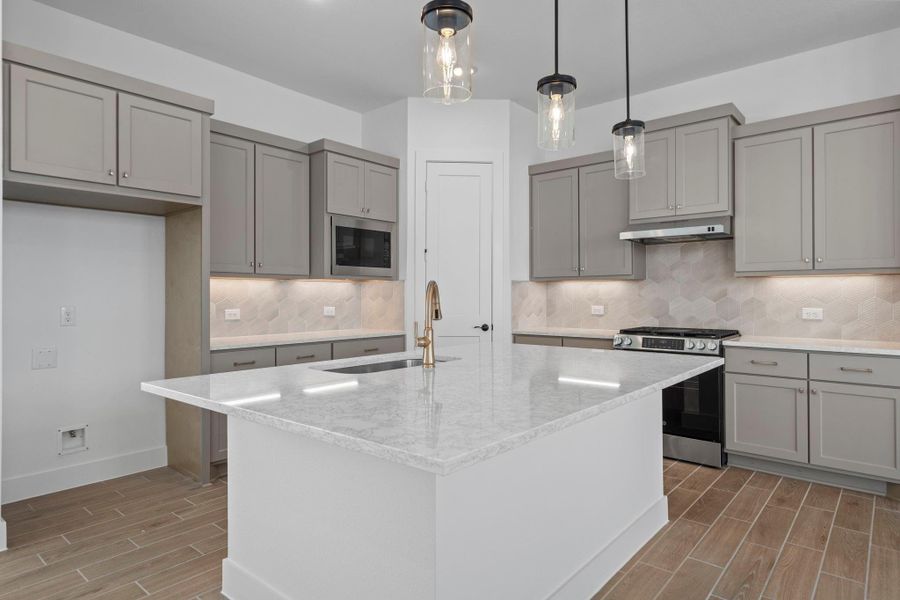 Furnished interior view inside a new home in Riceland, Mont Belvieu (Image 6).