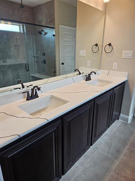 Furnished interior view inside a new home in Pecan Grove, Whitesboro (Image 4).