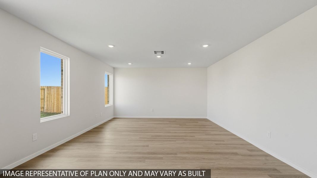 Spacious, unfurnished interior of a new home in Lexington Heights, Willis (Image 13).