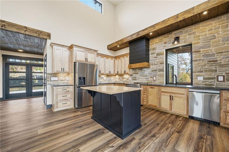 Furnished interior view inside a new home in , Jasper (Image 7).