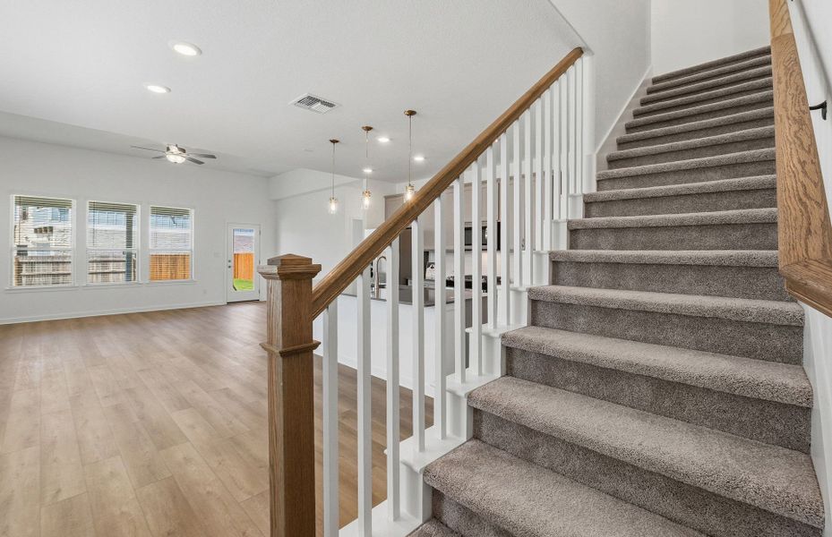 Spacious, unfurnished interior of a new home in Santa Rita Ranch, Liberty Hill (Image 18).