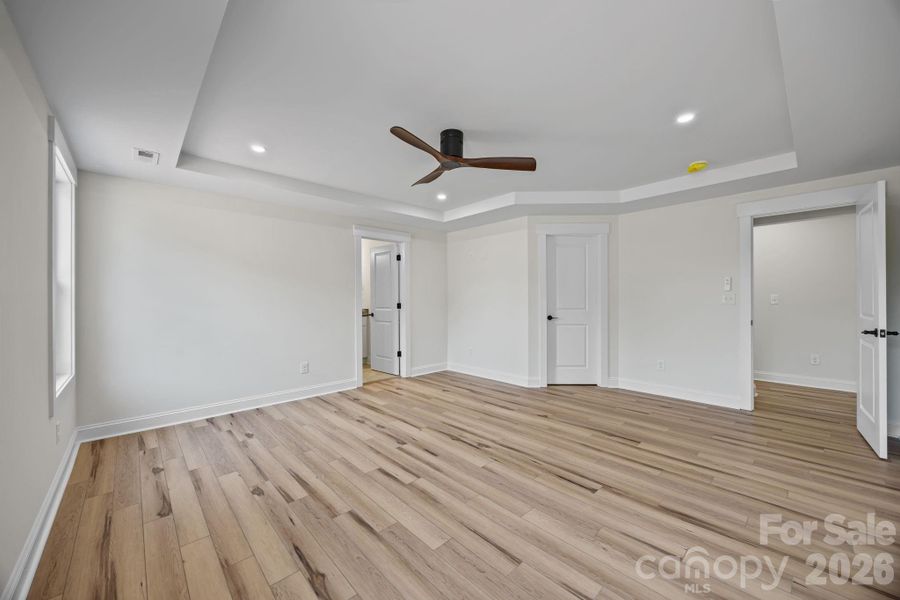 Spacious, unfurnished interior of a new home in , Salisbury (Image 29).