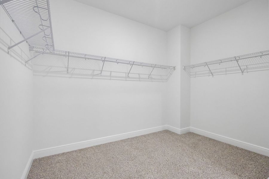 Spacious, unfurnished interior of a new home in Legends Preserve - Signature Series, Daytona Beach (Image 15).