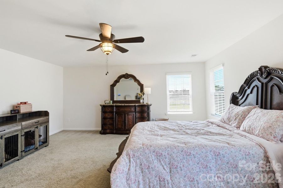 Generously sized with plenty of room for oversized furniture. Generously sized with plenty of room for oversized furniture.
