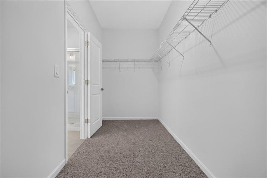 Spacious, unfurnished interior of a new home in , Athens (Image 42).