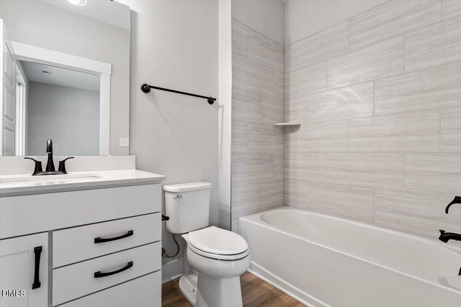 12-1111 Blackthorn Lane #9 [2248454]_12