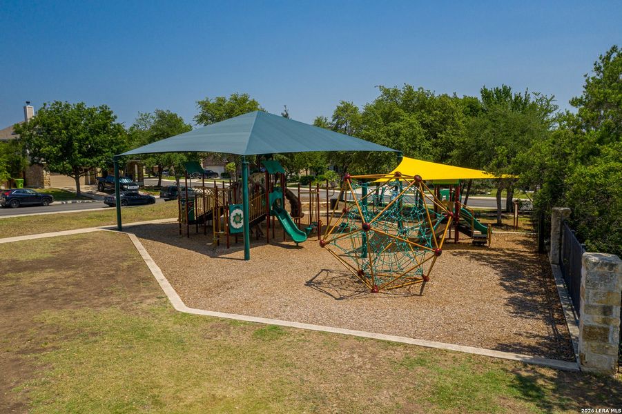 Community amenities in Stillwater Ranch, San Antonio (Image 25).