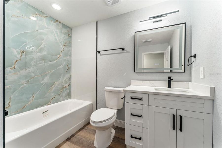 Furnished interior view inside a new home in , Dunnellon (Image 7).