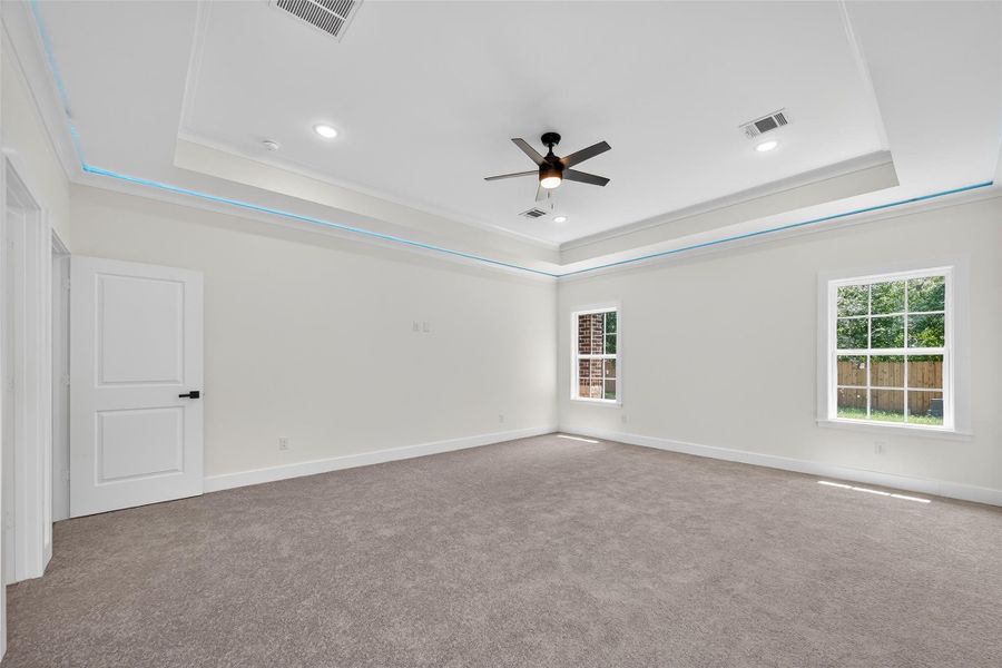 Spacious, unfurnished interior of a new home in , Crosby (Image 20).