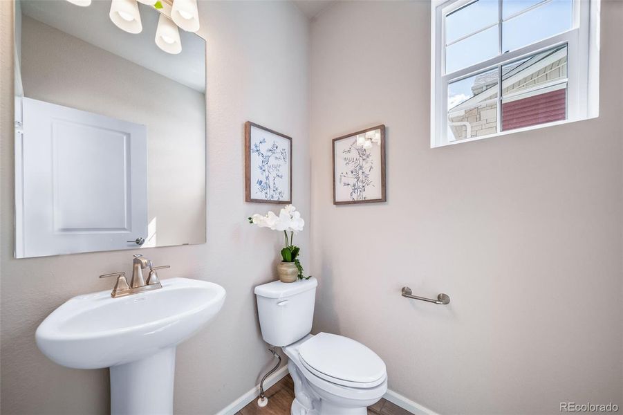 Furnished interior view inside a new home in Thompson River Ranch, Johnstown (Image 23).