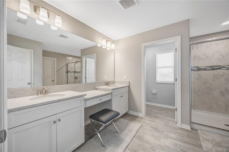 Furnished interior view inside a new home in , Wesley Chapel (Image 17).